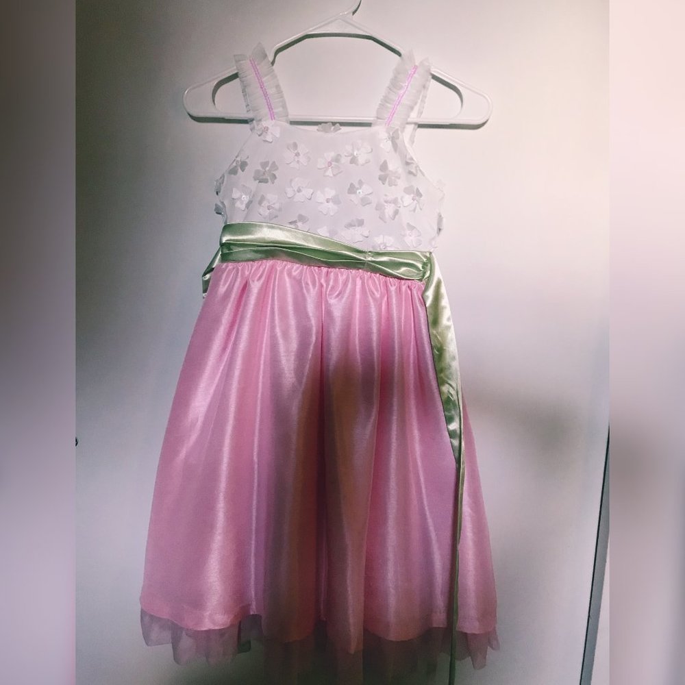 A kid's dress